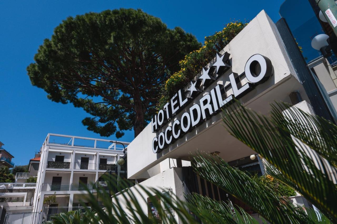 ואראצה Coccodrillo Hotel & Apartments מראה חיצוני תמונה